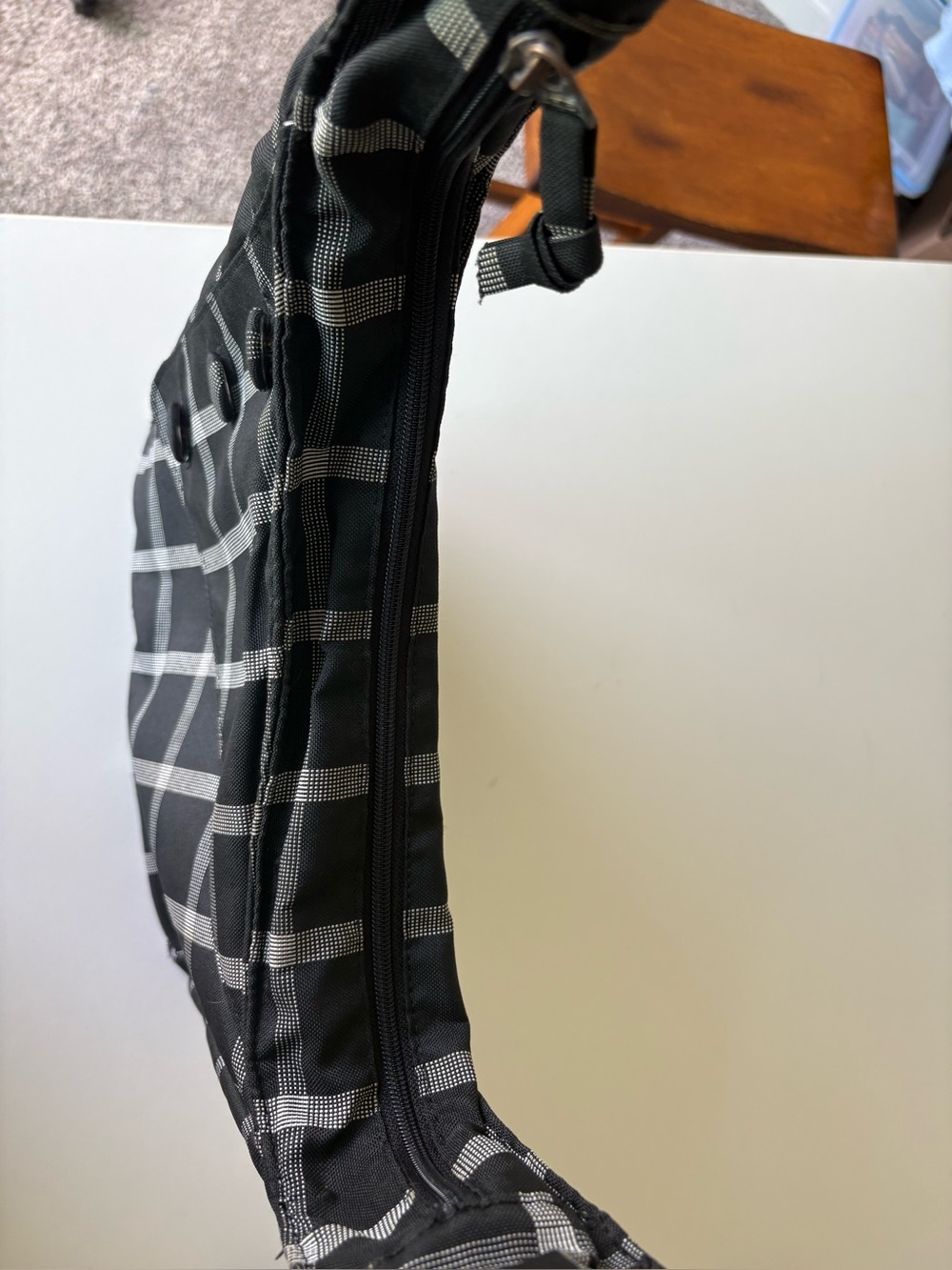 Ogio Plaid crossbody bag - Picture 5 of 12